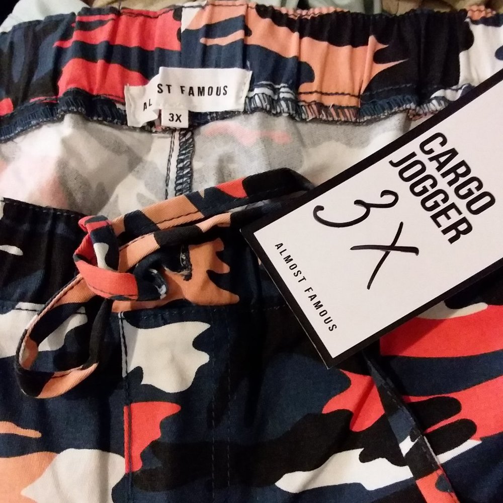 Almost Famous Camo Cargo Pants Elastic Waist and Ankles Women's Size 3x